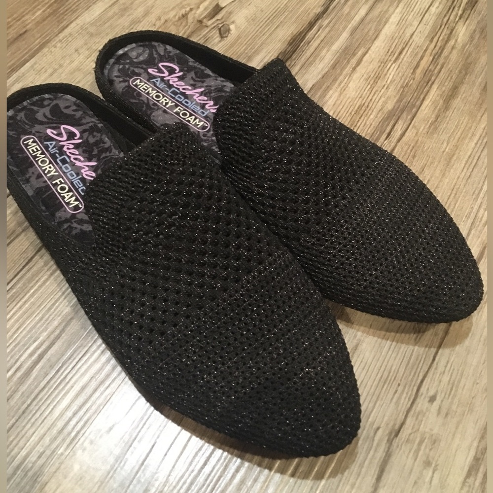 Sketchers slip on shoes size 7